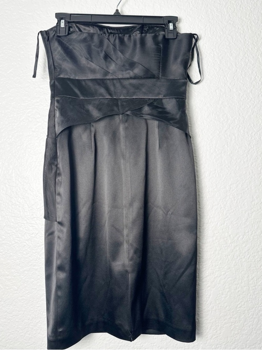 Elegant Black Strapless Satin Dress